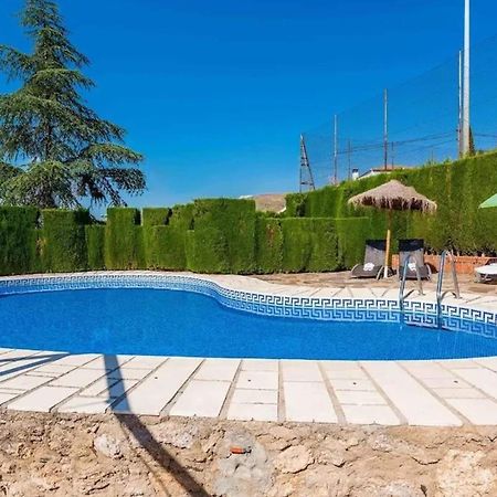Spacious Villa With Private Pool In Моначиль Екстер'єр фото