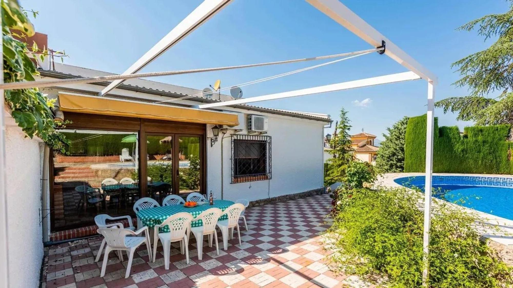 Spacious Villa With Private Pool In Моначиль Екстер'єр фото